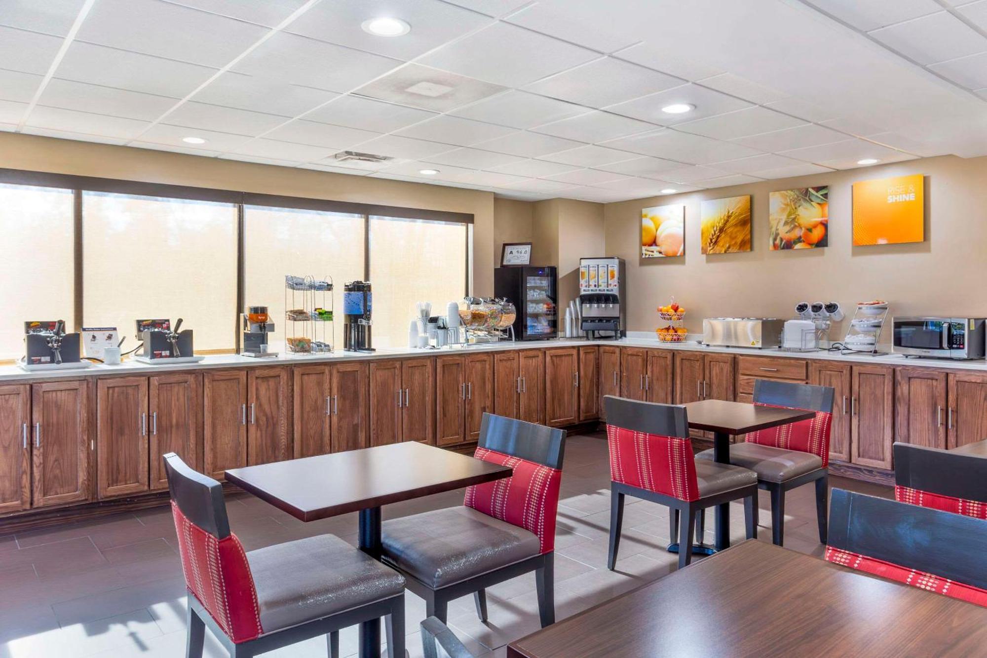Comfort Suites Wilson - I - 95 Экстерьер фото