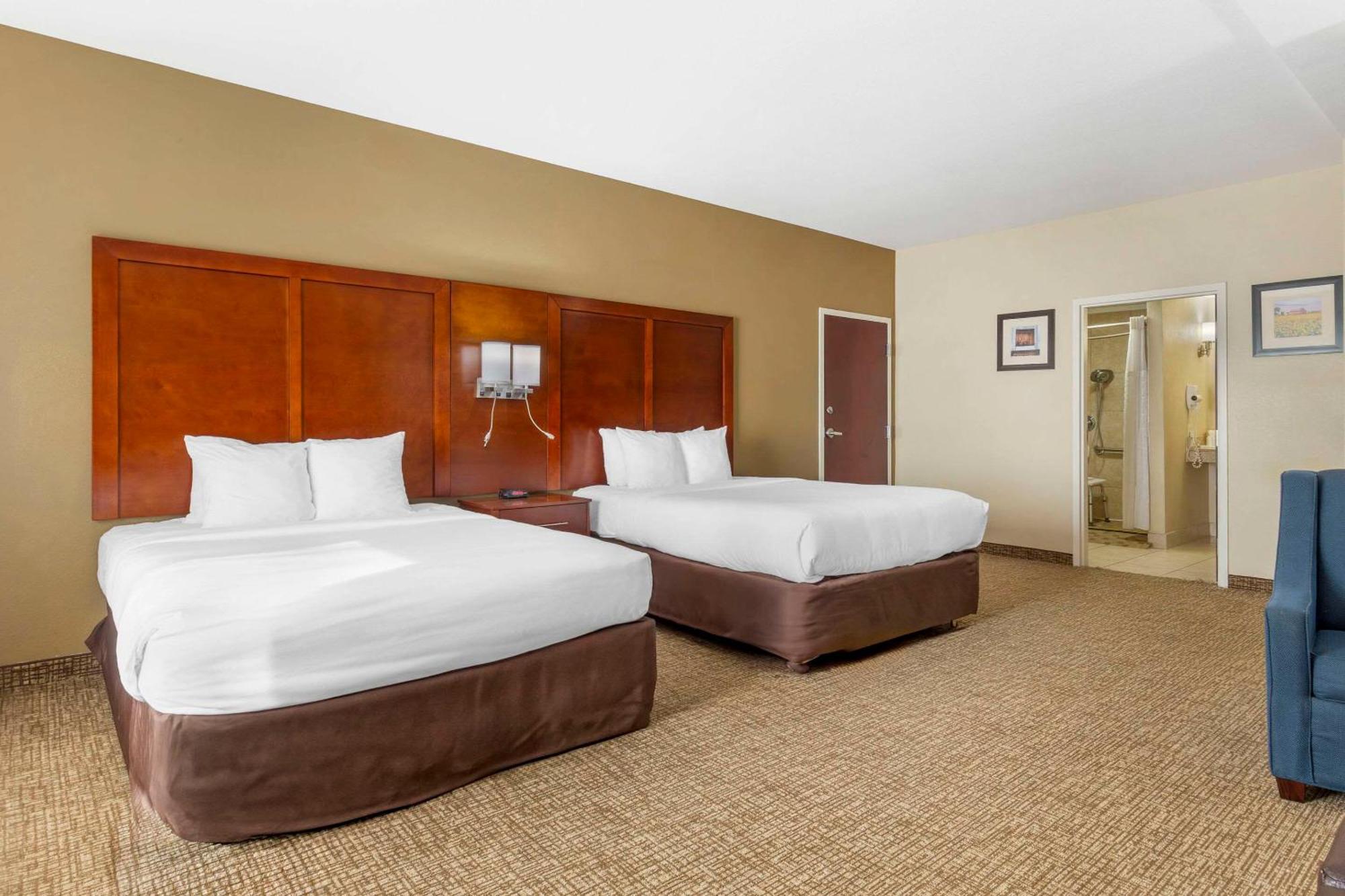 Comfort Suites Wilson - I - 95 Экстерьер фото