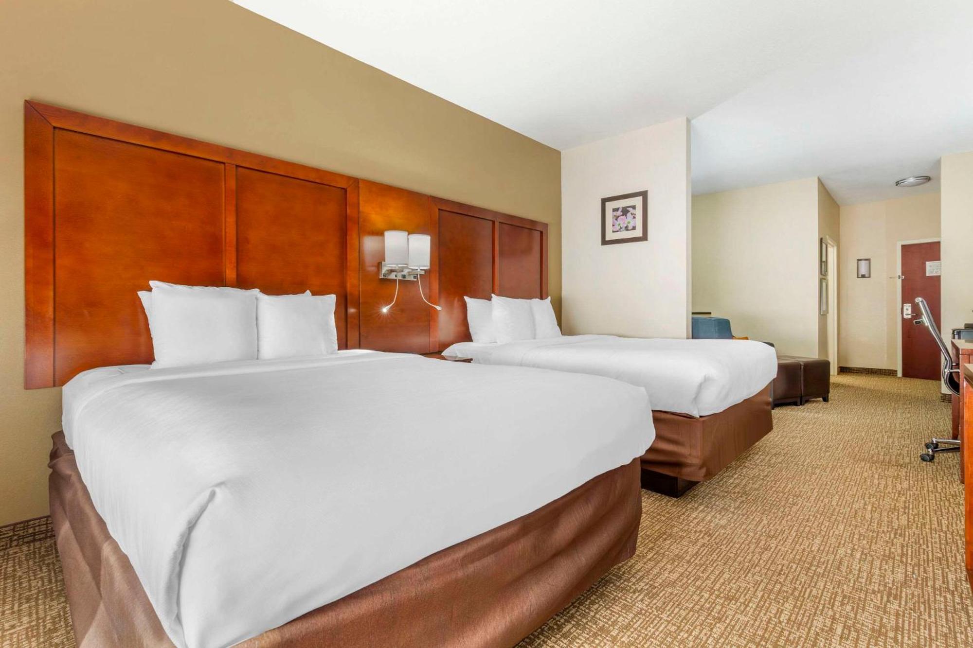 Comfort Suites Wilson - I - 95 Экстерьер фото