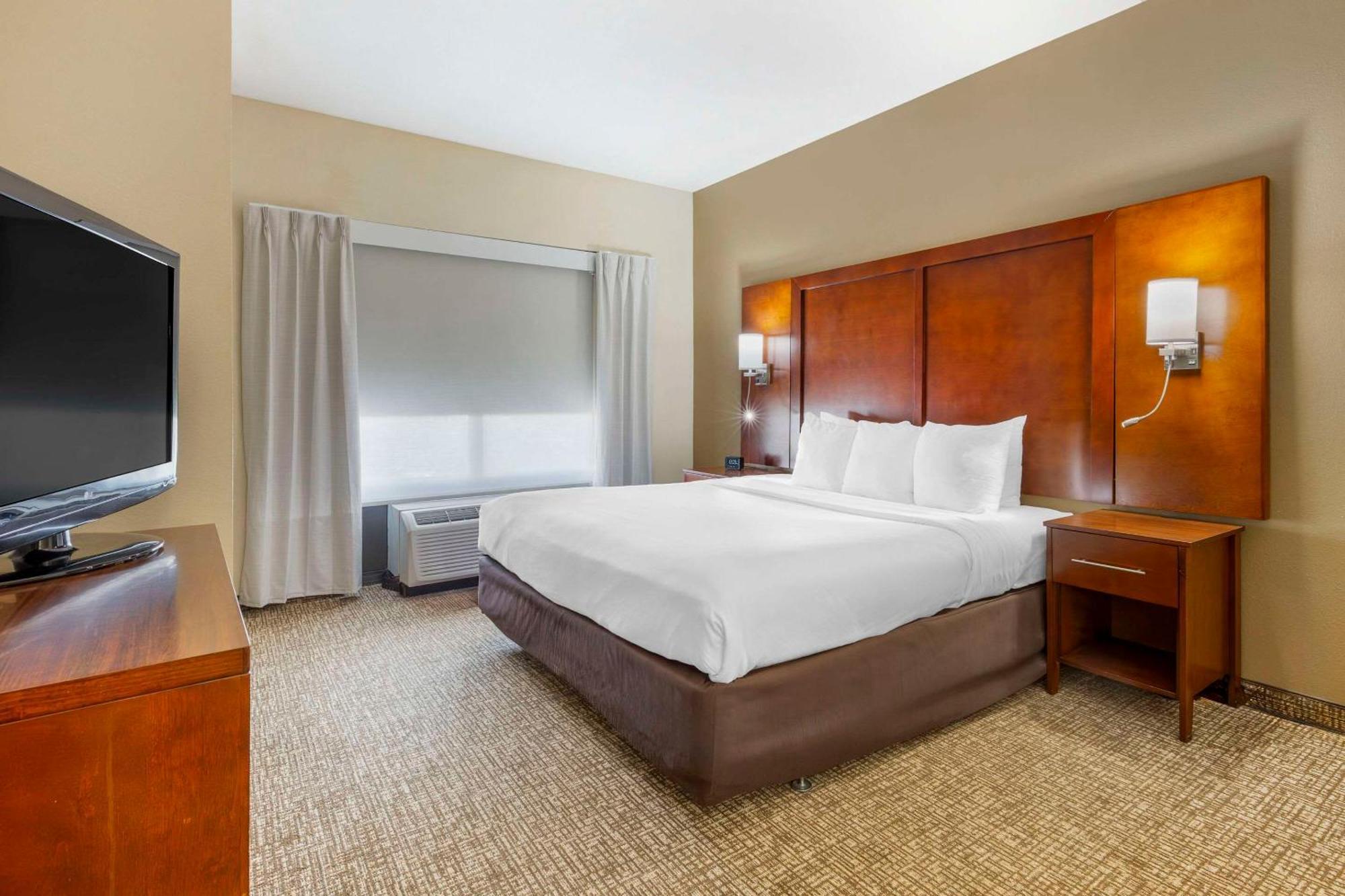 Comfort Suites Wilson - I - 95 Экстерьер фото