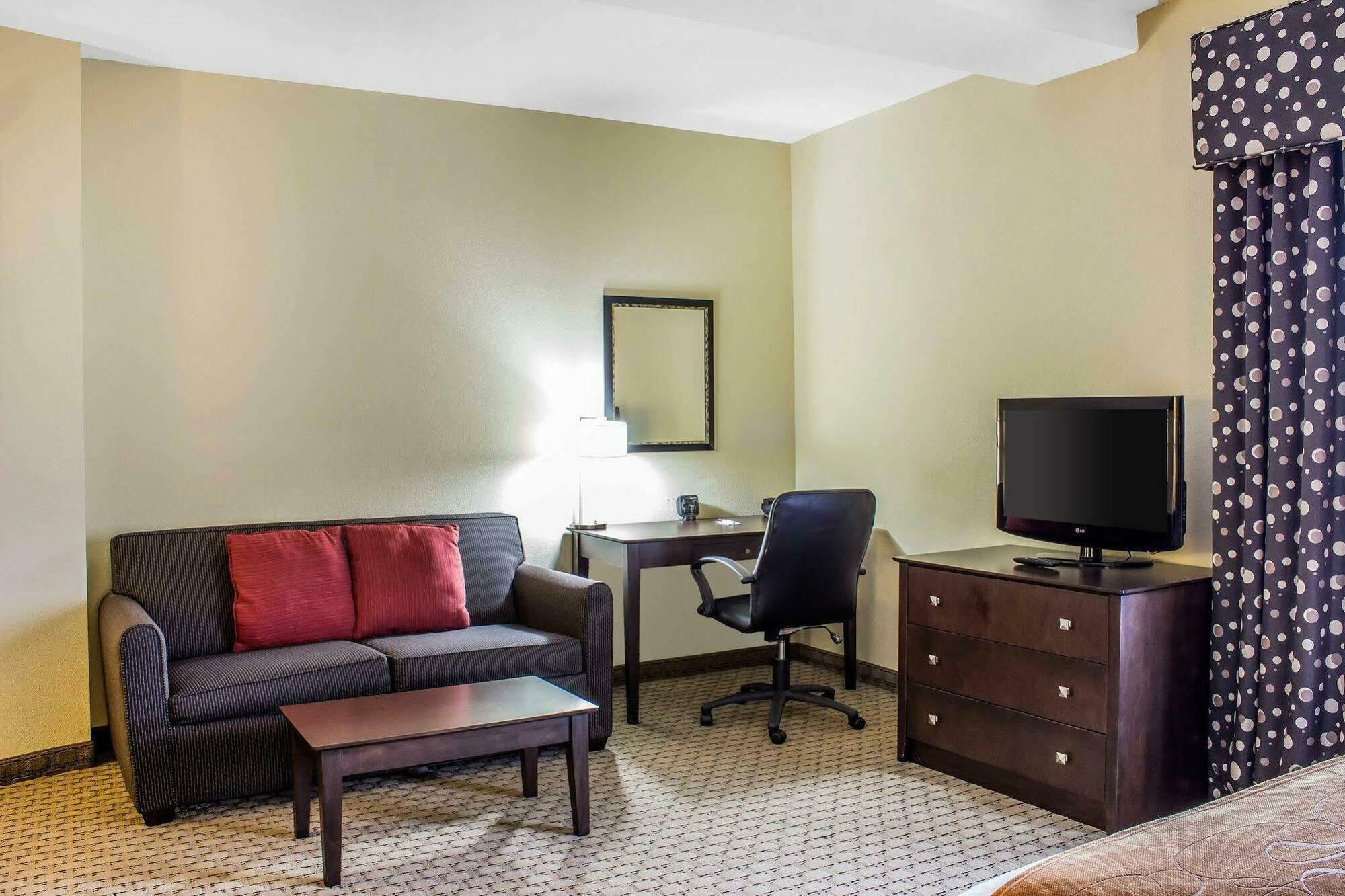 Comfort Suites Wilson - I - 95 Экстерьер фото